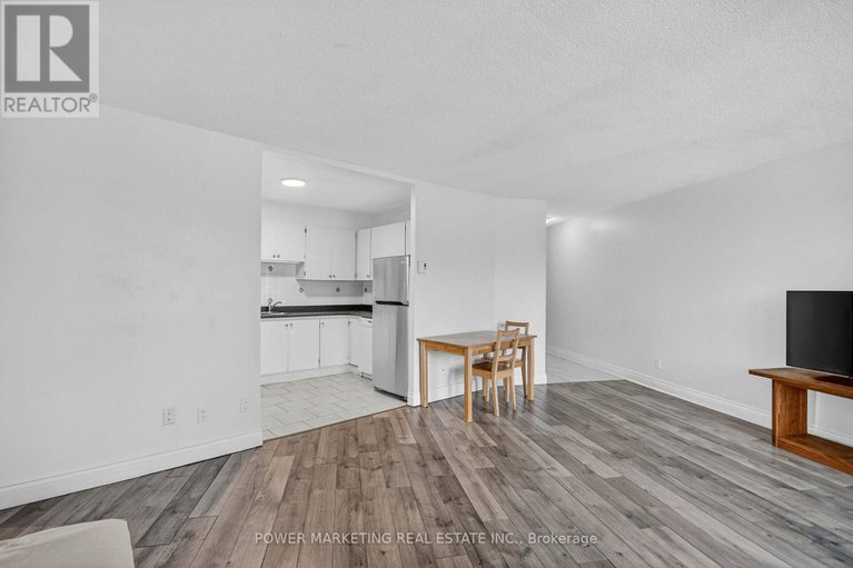 29175986/107-1380-prince-of-wales-drive/carleton-square/ottawa/ontario/K2C3N5_29