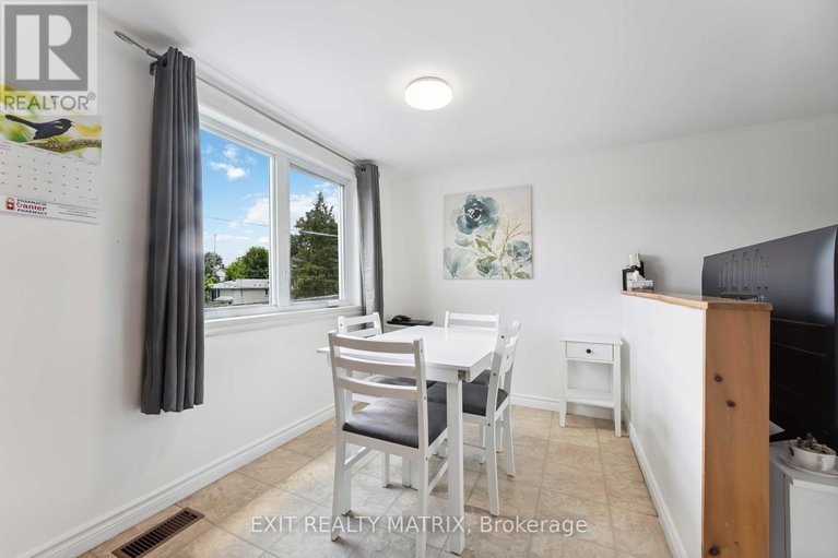 28591651/347-shakespeare-street/vanier/ottawa/ontario/K1L5M1_23
