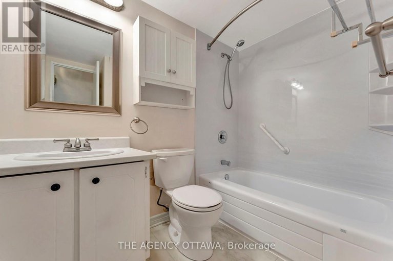 28574774/304-555-brittany-drive/viscount-alexander-park/ottawa/ontario/K1K4C5_16