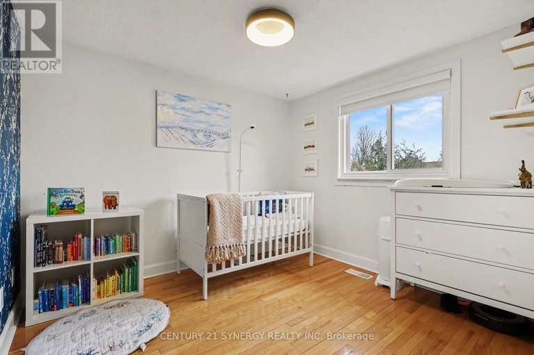 29578736/771-vinette-crescent/chatelaine-village/ottawa/ontario/K1E1X1_16