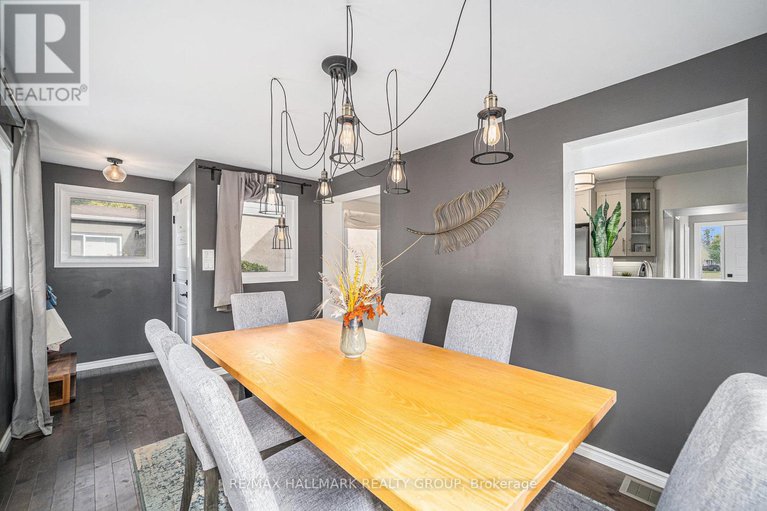 28972487/921-wingate-drive/elmvale-acresurbandale/ottawa/ontario/K1G1S6_12