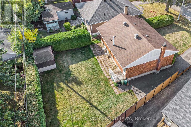 28910018/2061-vincent-street/elmvale-acres/ottawa/ontario/K1G2M8_3
