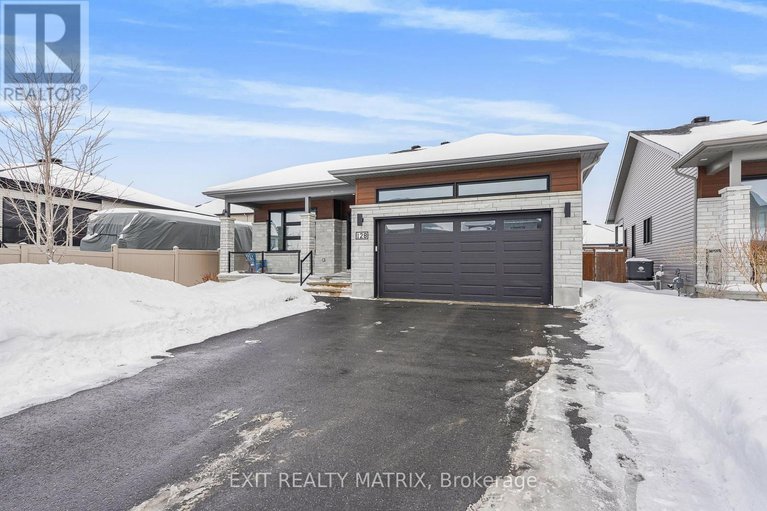 29468824/128-lyon-street/embrun/russell/ontario/K0A1W0_2