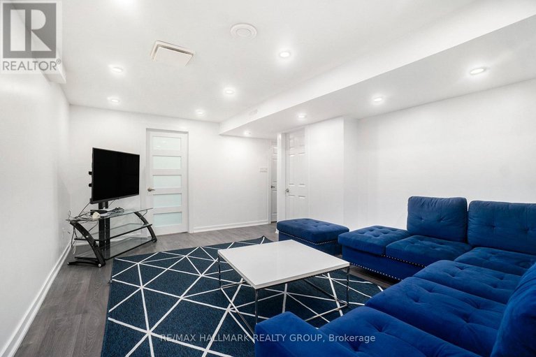 29523735/32-3017-victoria-heights-crescent/blossom-parkleitrim/ottawa/ontario/K1T3M8_28