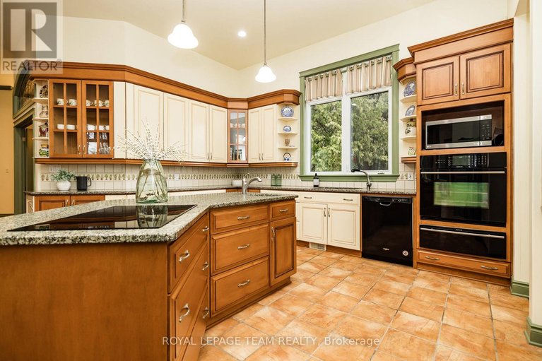 29638878/6196-deermeadow-drive/greely/ottawa/ontario/K4P1M9_23