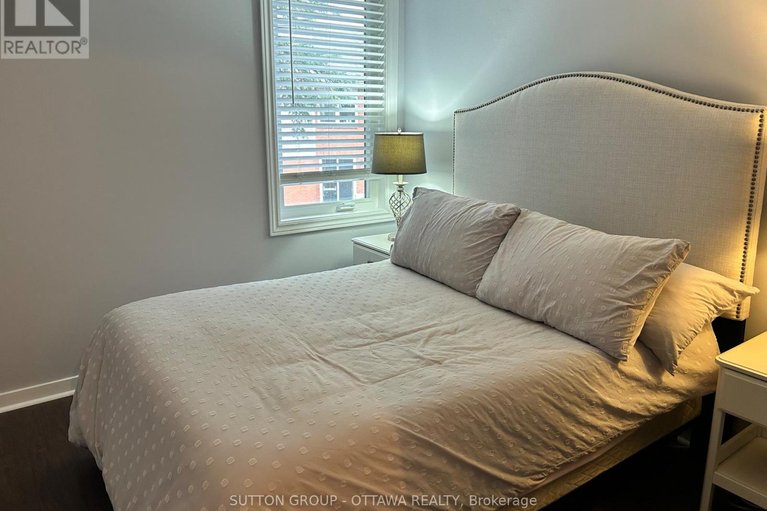 29660871/201-1835-marsala-crescent/fallingbrookpineridge/ottawa/ontario/K4A2E5_18