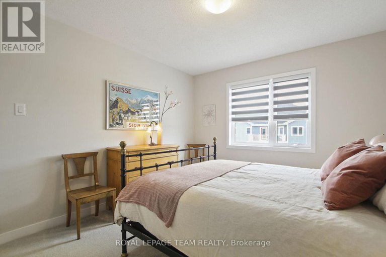 28291753/506-oldenburg-avenue/btwn-franktown-rd-fallowfield-rd/ottawa/ontario/K0A2Z0_38