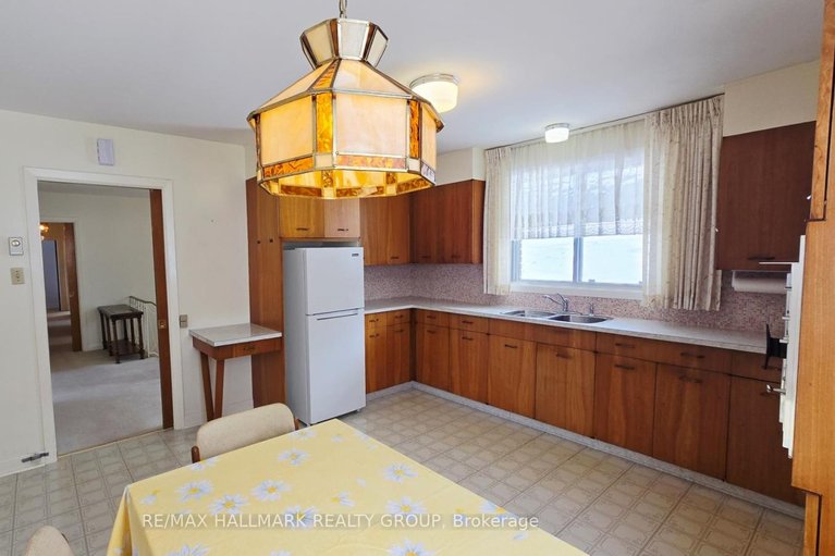 29515187/44-foothills-drive/lynwood-village/ottawa/ontario/K2H6K3_10