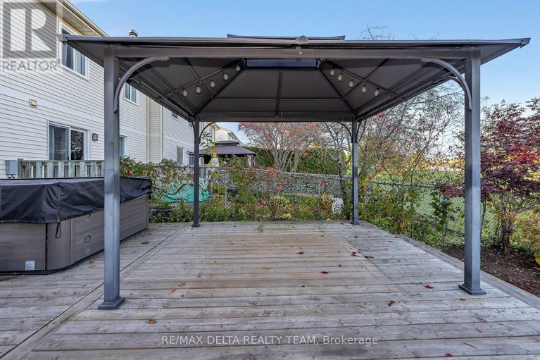 29041515/1423-caravel-crescent/bilberry-creekqueenswood-heights/ottawa/ontario/K1E3P5_32