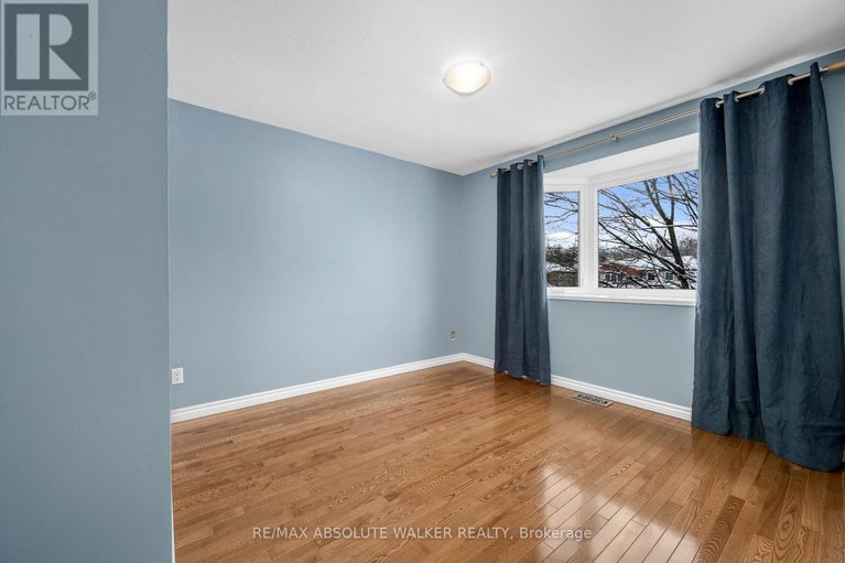 29318245/1849-montereau-avenue/chapel-hill/ottawa/ontario/K1C5X5_24