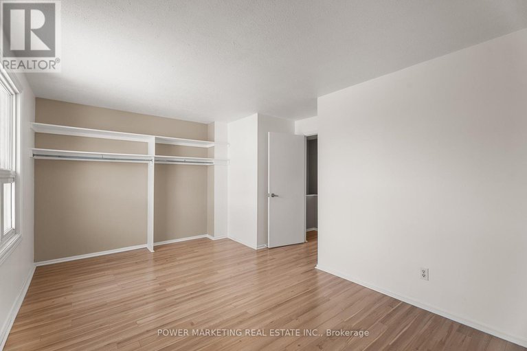 28515653/1280-bethamy-lane/beacon-hill-south/ottawa/ontario/K1J8P3_23