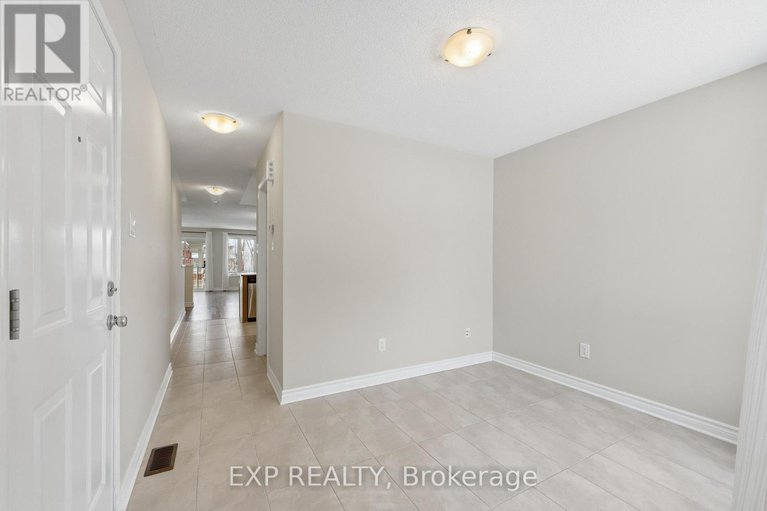 29328138/634-danaca-private/carson-meadows/ottawa/ontario/K1K2V7_4