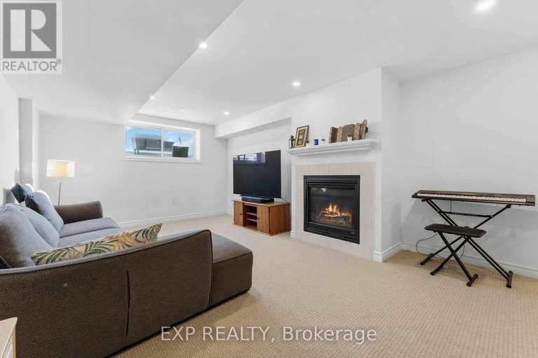 29307483/838-clapham-terrace/stittsville-south/ottawa/ontario/K2S2N8_42