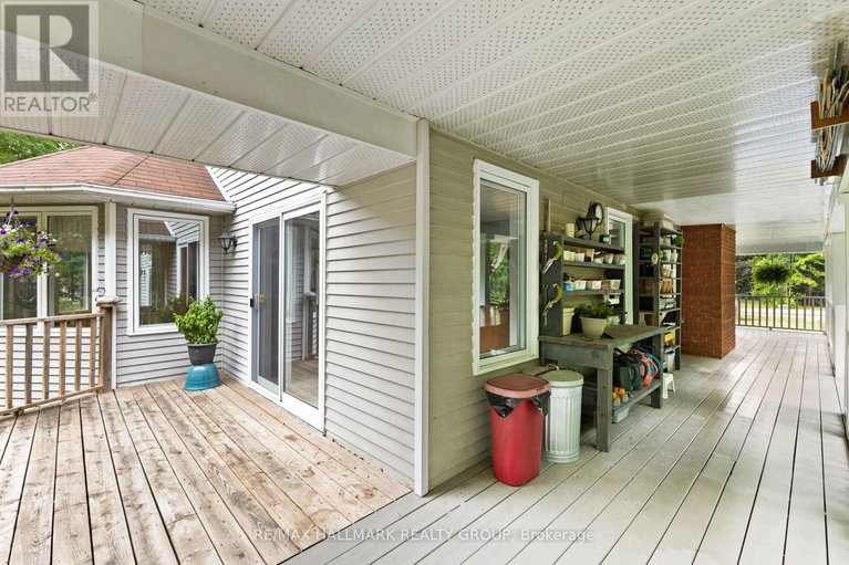 28835565/1103-rideau-bend-crescent/manotick-east-to-manotick-station/ottawa/ontario/K4M1B6_31