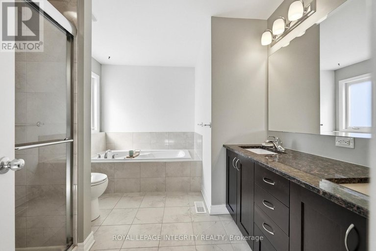 29628292/525-yellow-birch-street/mer-bleuebradley-estatesanderson-park/ottawa/ontario/K1W0J3_24