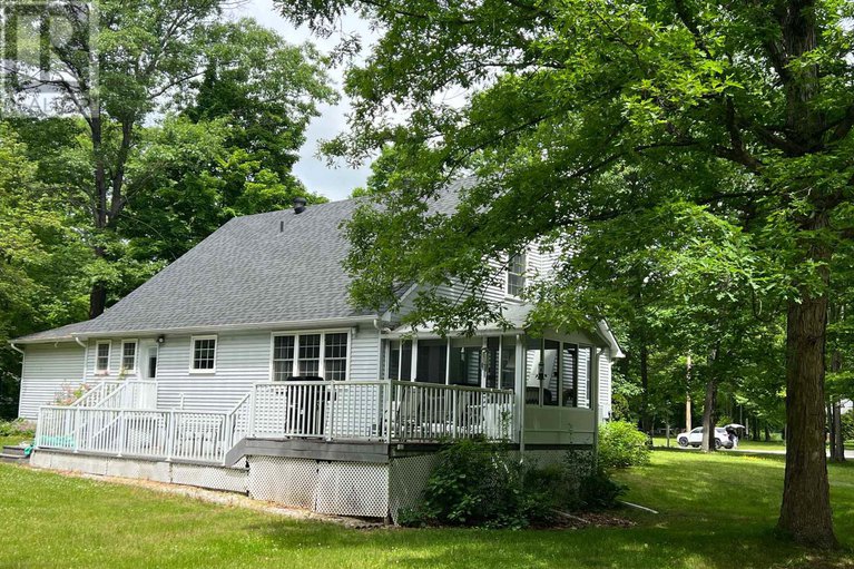 28549907/249-bracken-avenue/drummondnorth-elmsley-north-elmsley-twp/drummondnorth-elmsley/ontario/K7A4S4_6