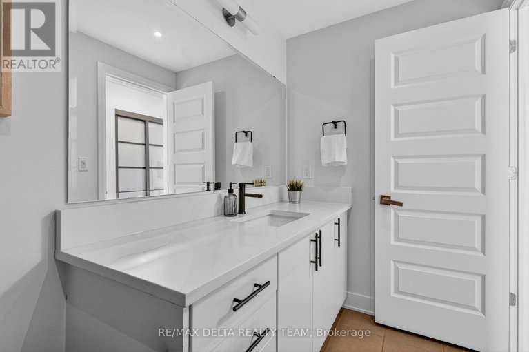 29461155/307-1035-bank-street/glebe/ottawa/ontario/K1S3W9_21