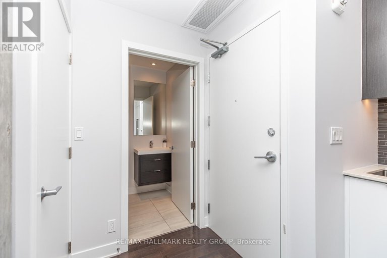 29450655/1905-20-daly-avenue/sandy-hill/ottawa/ontario/K1N0C6_5