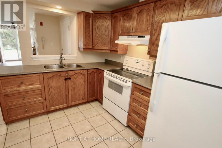 28302296/1c-97-mill-street/village-of-russell/russell/ontario/K4R1B8_13