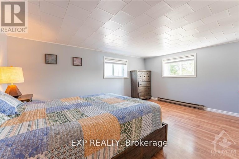 28509476/50-victoria-street-e/alexandria/north-glengarry/ontario/K0C1A0_19