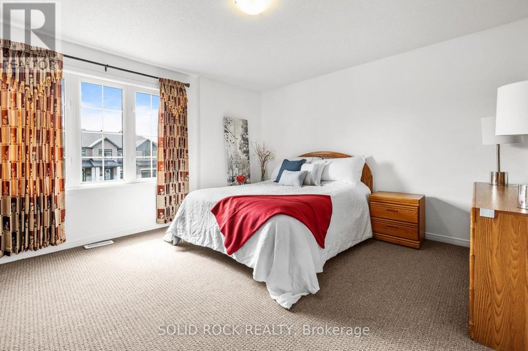 29653238/438-haresfield-court/riverside-southgloucester-glen/ottawa/ontario/K4M0B6_19