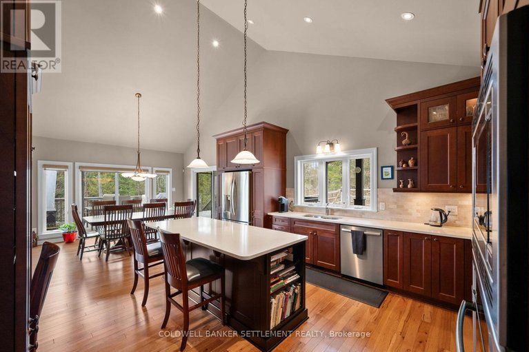 29662330/3124-mcdonalds-corners-road-road/lanark-highlands-dalhousie-twp/lanark-highlands/ontario/K0G1K0_13