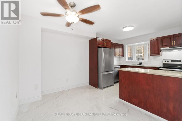 28793842/3-a-southpark-drive/blackburn-hamlet/ottawa/ontario/K1B3B8_12