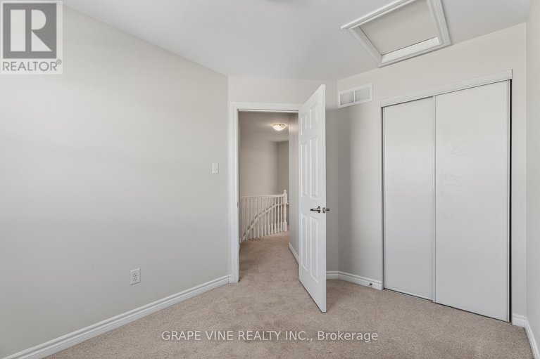 29425305/750-sanibel-private/westcliffe-estates/ottawa/ontario/K2H0A8_23