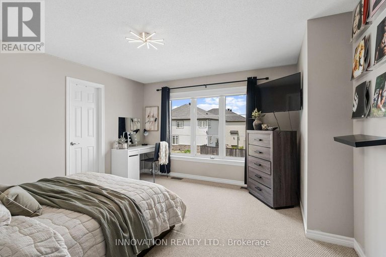 28614643/239-balikun-heights/emerald-meadowstrailwest/ottawa/ontario/K2V0A4_23