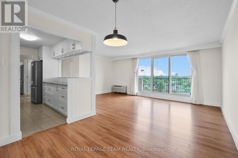28646653/1103-1025-richmond-road/woodroffe/ottawa/ontario/K2B8G8_12