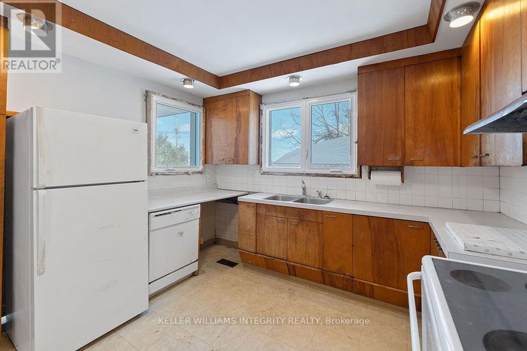 28244389/3722-st-joseph-boulevard/fallingbrookridgemount/ottawa/ontario/K4A0Z5_16