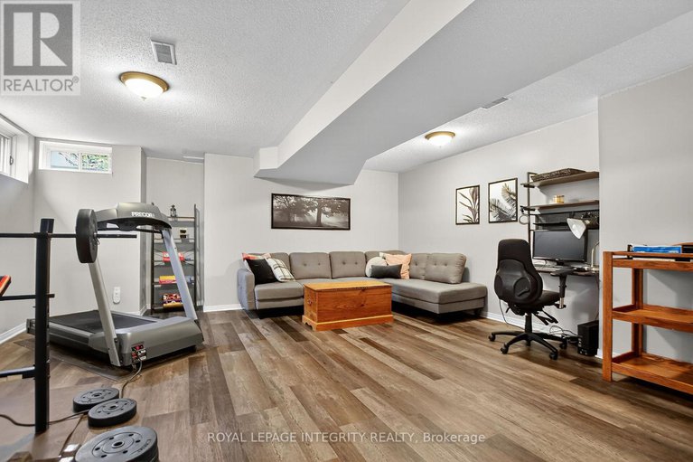 28934975/13-roblyn-way/barrhaven-east/ottawa/ontario/K2G5Z4_29