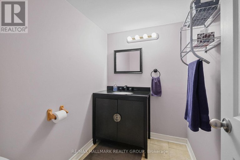 28228944/1811-applegrove-court/beacon-hill-south/ottawa/ontario/K1J6S4_23