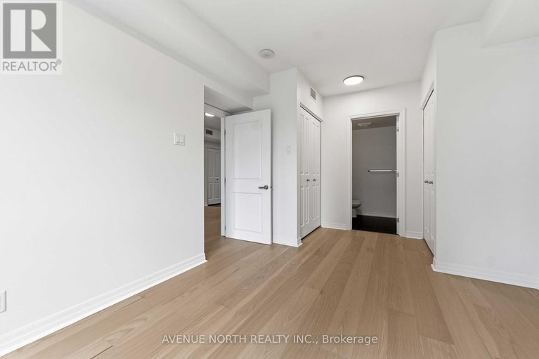 29556708/1102-242-rideau-street/sandy-hill/ottawa/ontario/K1N0B7_16