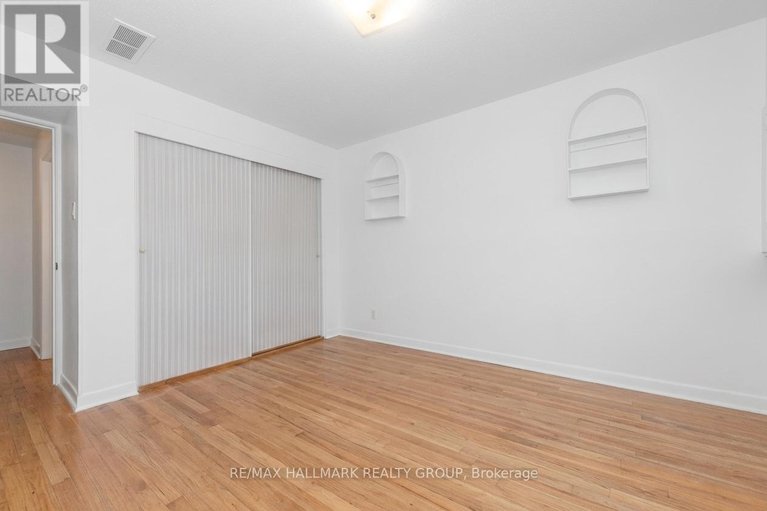 29665660/20-mulvagh-avenue/borden-farmstewart-farmcarleton-heightsparkwood-hills/ottawa/ontario/K2E6M6_25