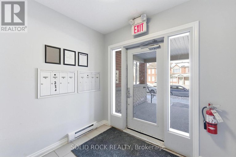 29424747/6-50-barnstone-drive/barrhaven-east/ottawa/ontario/K2G6X2_7