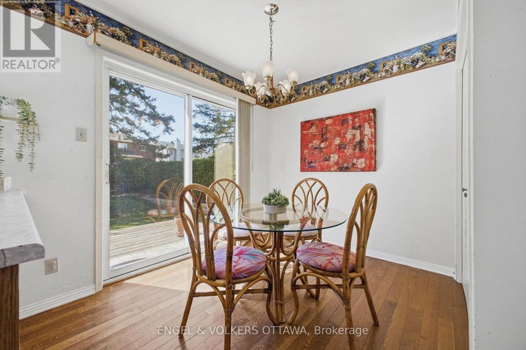 29641175/17-durbin-court/katimavik/ottawa/ontario/K2L3T7_16