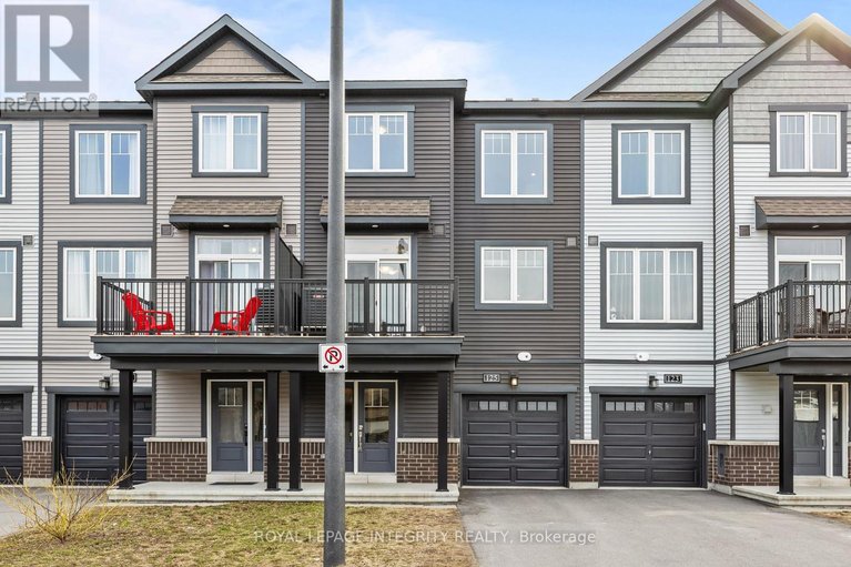 29648614/125-attwell-private/morgans-grantsouth-march/ottawa/ontario/K2K0P6_1