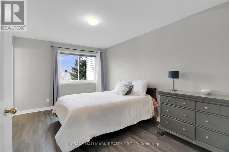 28570311/4320-owl-valley-drive/riverside-southgloucester-glen/ottawa/ontario/K1V1L8_28