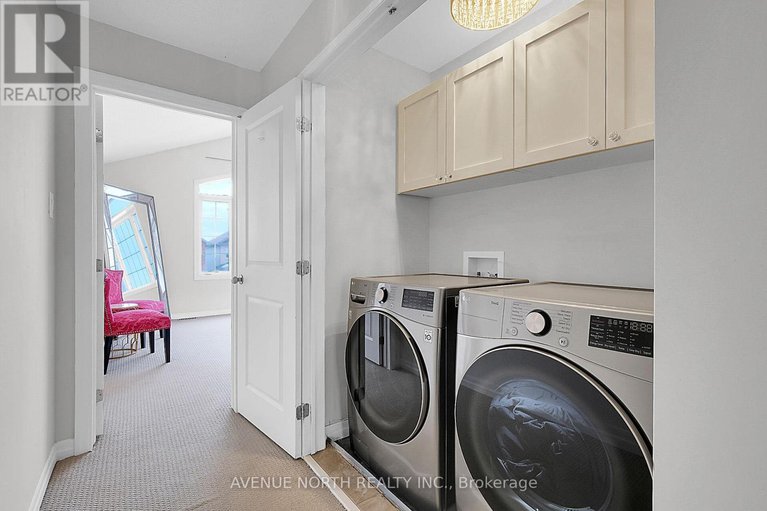 28540961/429-dovehaven-street/mer-bleuebradley-estatesanderson-park/ottawa/ontario/K1W0H2_44