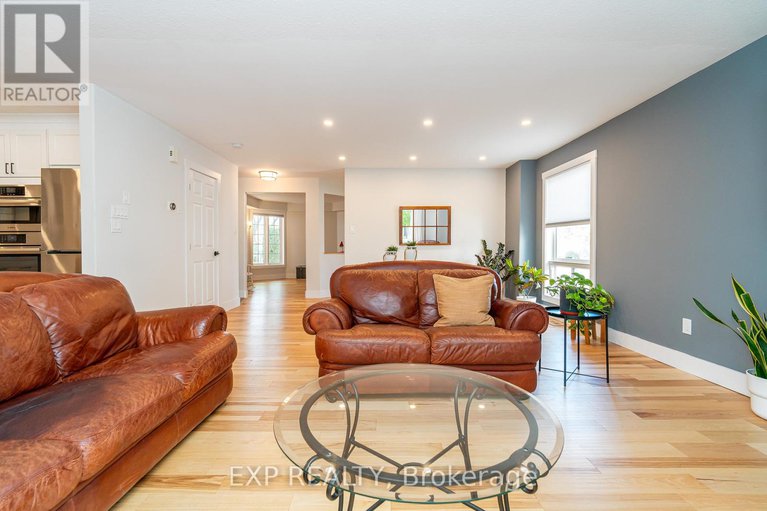 28872307/66-newcastle-avenue/morgans-grantsouth-march/ottawa/ontario/K2K3B5_10