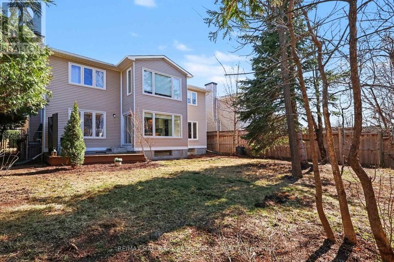 29646954/1709-sansonnet-street/chapel-hill/ottawa/ontario/K1C5Z5_26