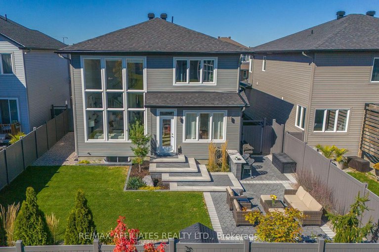 28995609/17-fanning-street/carleton-place/carleton-place/ontario/K7C0J2_2