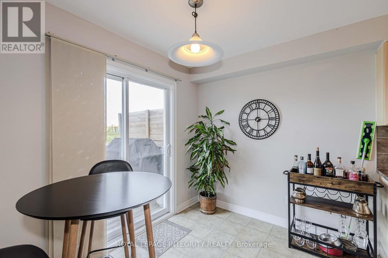 28738555/218-catamount-court/emerald-meadowstrailwest/ottawa/ontario/K2M0A9_25