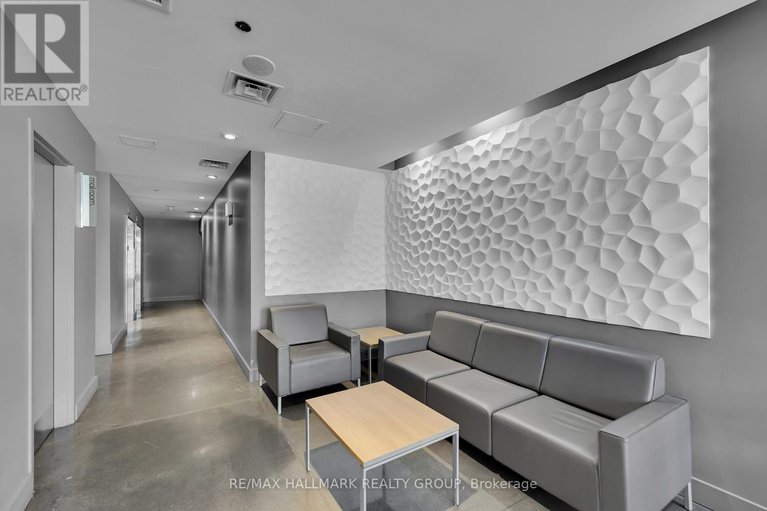 29168071/210-180-york-street/lower-townbyward-market/ottawa/ontario/K1N1J6_3