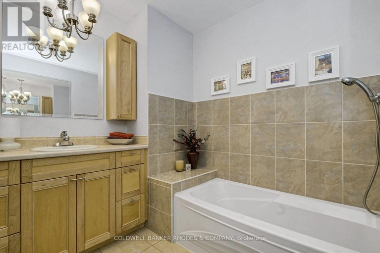 29319583/1550-northdale-street/pineview/ottawa/ontario/K1B4G8_23