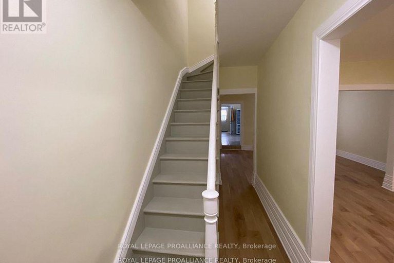 29414231/71-buell-street/brockville/brockville/ontario/K6V4Y4_5