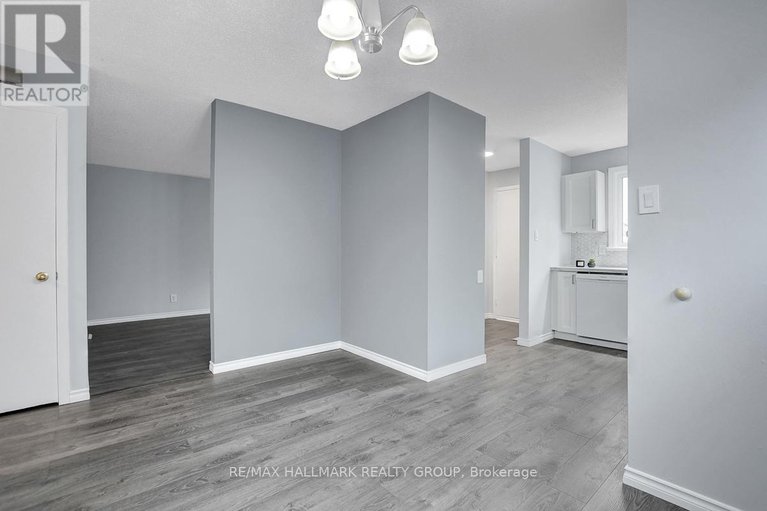 29528376/71-morton-drive/glencairnhazeldean/ottawa/ontario/K2L1W9_13