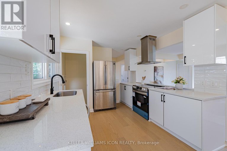 28966651/1666-fisher-avenue/borden-farmstewart-farmcarleton-heightsparkwood-hills/ottawa/ontario/K2C1X7_18