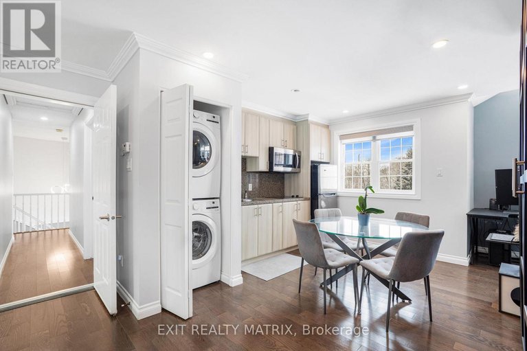 29302763/1322-du-gouverneur-drive/cumberland-ridge/ottawa/ontario/K4C1E2_32